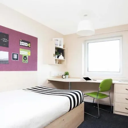 Pleasant Rooms For Students Only, Leeds - Sk بيت ضيافة *
